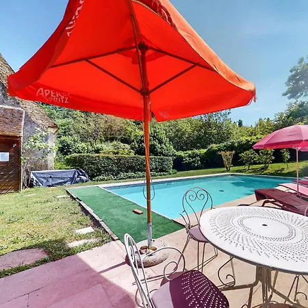 5 Bedroom Amazing In Salignac-eyvigues Holiday home *